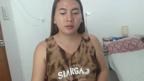 Snapshot of goldbella_ chatting on March 12, 1:19 pm bella online show from March 12, 1:19 pm