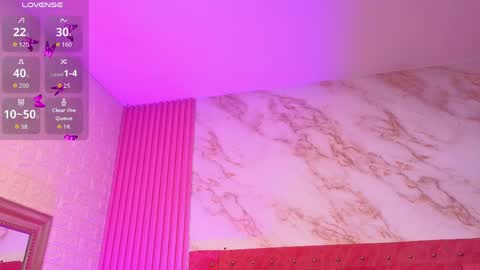 goldilockss15 online show from April 12, 12:30 pm