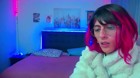 goth_minerva online show from February 17, 1:51 pm