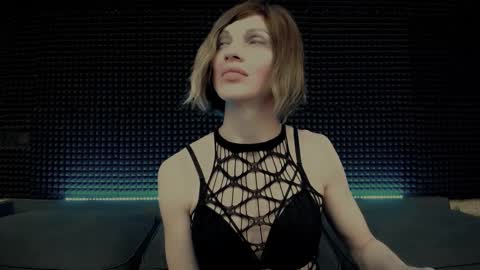 Miss Hardy online show from February 27, 5:35 am