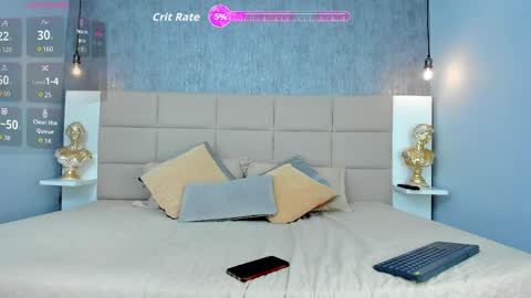 Keira Hecate online show from April 8, 7:15 pm