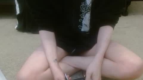 Holly Hawkes online show from November 13, 12:09 am