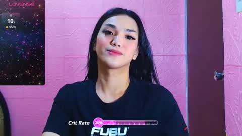 Snapshot of hollywoodbitch chatting on October 13, 12:24 am Isabella Marie online show from October 13, 12:24 am