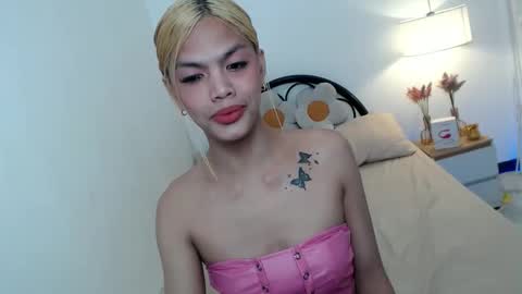 Patricia online show from October 17, 2:37 am