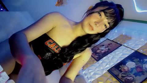 its me CLAUDIA online show from February 19, 2:55 am