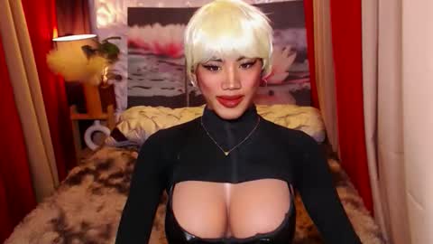 Julli Anna online show from November 10, 11:22 am