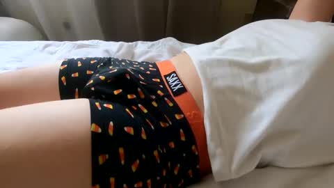 HugeCumshots online show from January 22, 11:00 pm
