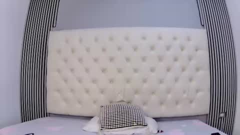 iamgigy online show from June 16, 1:13 pm