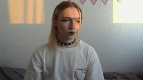 Jade online show from March 19, 2:39 pm