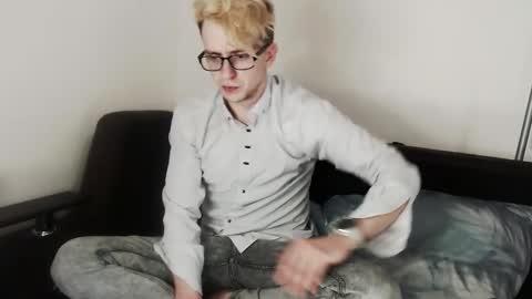 Jeremy online show from December 3, 2:27 am