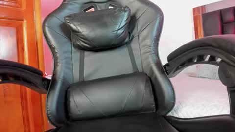 Isabella Moon9 online show from February 20, 12:18 pm