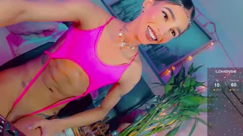 isabellagirs online show from April 1, 6:15 am