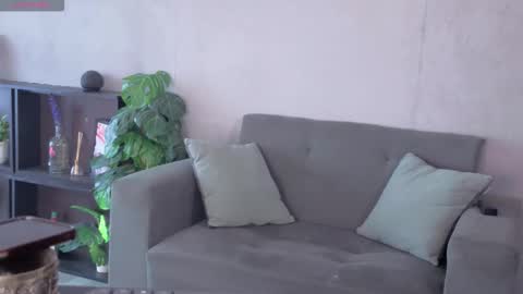 Julyane online show from February 28, 9:32 pm