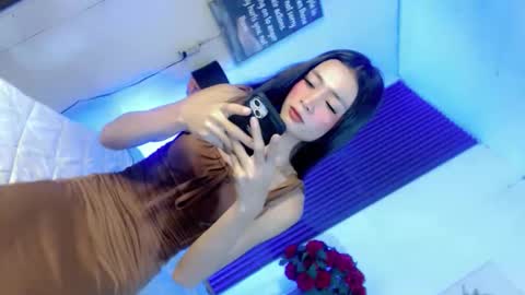 its_me_luna1111 online show from February 16, 11:08 am