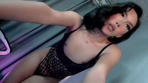 Juju online show from April 17, 2:52 pm