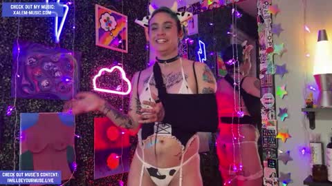 Muse hethey online show from October 15, 11:49 pm