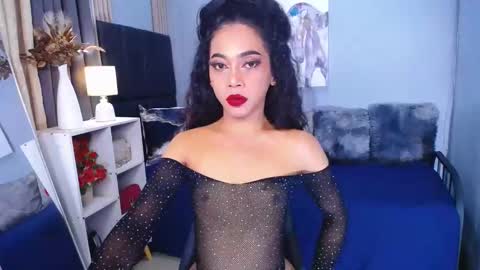 Snapshot of janemonet chatting on December 8, 6:33 am janemonet online show from December 8, 6:33 am