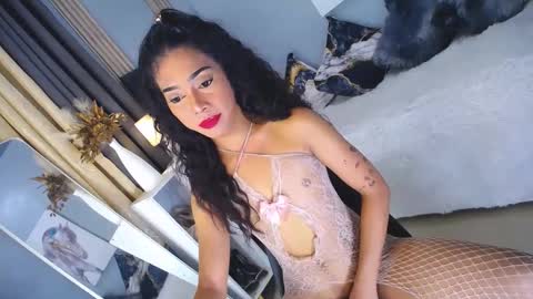 Snapshot of janemonet chatting on December 29, 9:17 am janemonet online show from December 29, 9:17 am