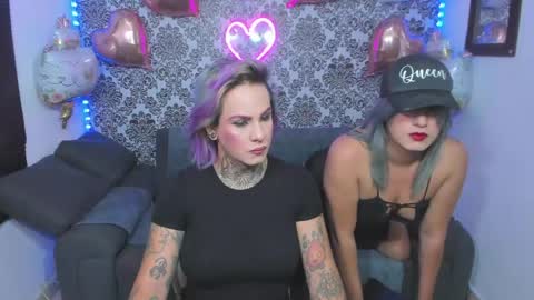 . Julianita y Valery . online show from April 21, 3:24 am