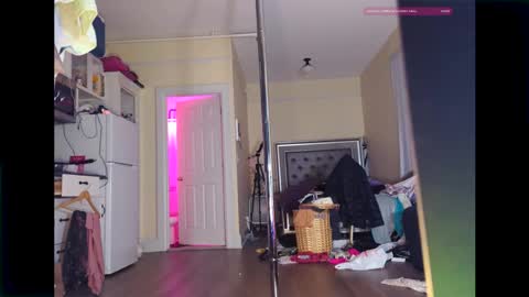 Jenna online show from April 18, 7:32 am