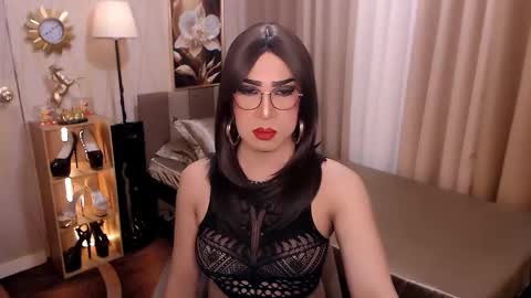 jenniegarcia online show from February 8, 7:53 pm