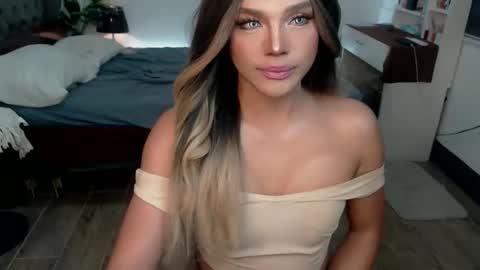 jesie_hot69 online show from November 19, 10:15 am