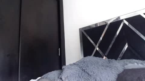 jhoa_aston01 online show from April 10, 8:36 pm