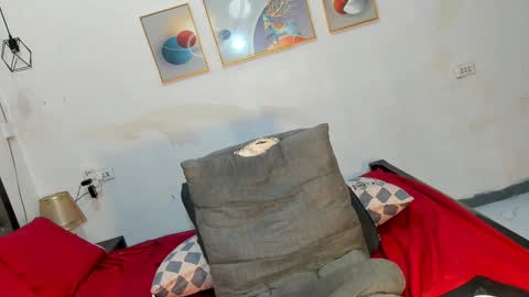 Snapshot of johannah_khalifa chatting on January 4, 1:31 am STRICTLY NO TIPS NO SHOW online show from January 4, 1:31 am