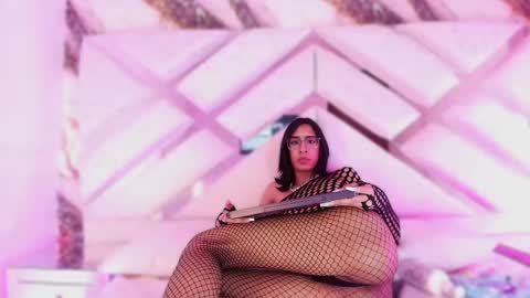   J U L L I E T A F O X   online show from March 7, 9:04 am