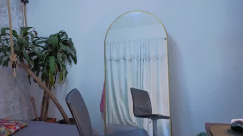 july_quinzel online show from April 8, 4:58 am