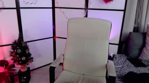 katherine_reinhart online show from January 8, 2:10 pm