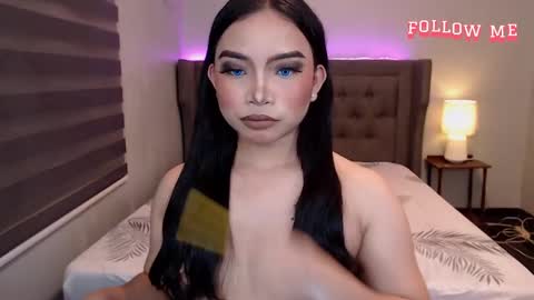 kaycee_wild online show from February 6, 10:15 am