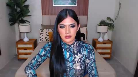 Snapshot of kelsie_silva chatting on October 15, 12:43 am kelsie_silva online show from October 15, 12:43 am