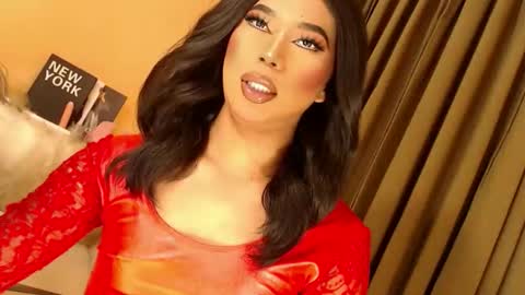 Ebony online show from November 5, 7:03 pm