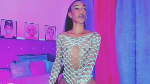 Snapshot of kimberly_thompsom chatting on January 7, 7:38 pm Your Queen KIM online show from January 7, 7:38 pm