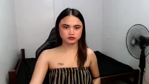 kim ejara online show from February 11, 4:44 am