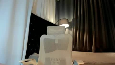 kira_parker online show from April 13, 12:53 pm