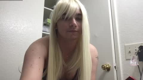 kitkat00215 online show from September 27, 2:53 am