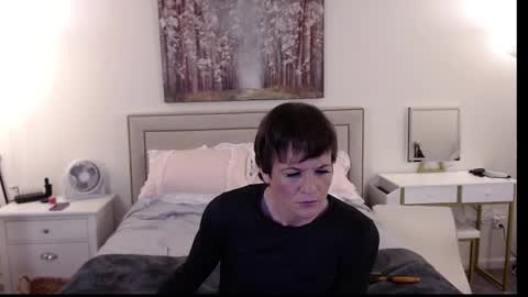 Cait online show from November 3, 1:04 am