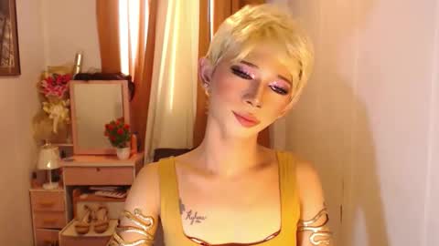 babyKylene online show from January 12, 6:53 am