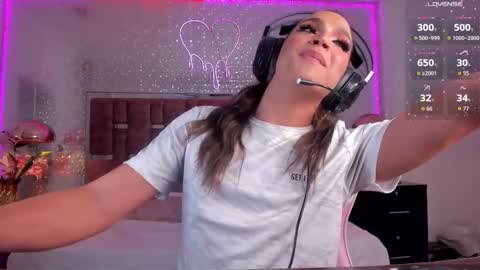 Snapshot of kylievictoria_ chatting on September 26, 5:59 am Kylie online show from September 26, 5:59 am