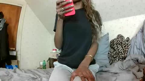 Bella online show from January 10, 8:48 pm