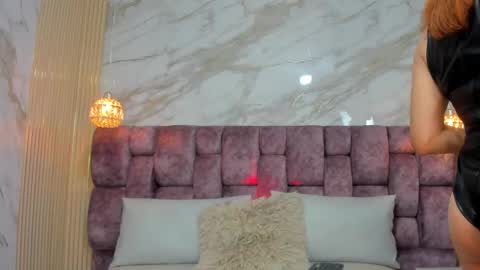 Bella  Dante online show from October 22, 10:35 pm