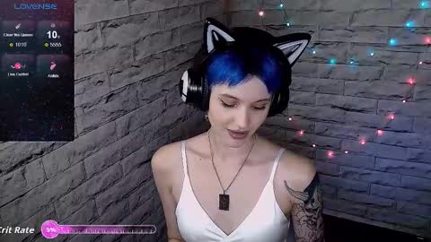 Eva online show from November 9, 6:30 pm