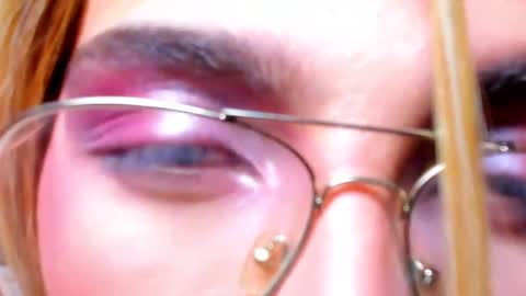 liiacollins online show from October 22, 11:19 pm