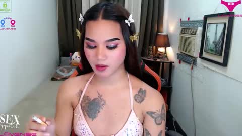 LILY online show from November 24, 10:44 pm