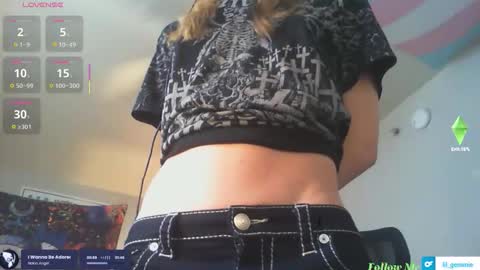 lil gemmie online show from December 13, 7:42 pm