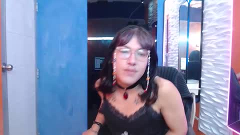 lilith  online show from February 6, 1:17 pm