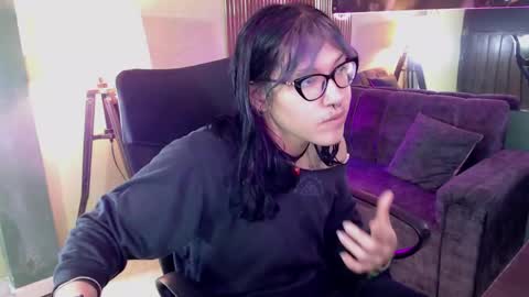 lilith  online show from April 10, 2:34 pm