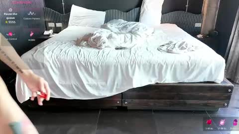 linbaibai online show from March 23, 9:03 am